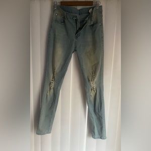 SHEIN Men’s Distressed Jeans Size: 30